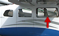 Door Window (Non-Openable) (Right) - Cessna 206 Super Skywagon