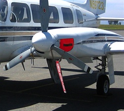 Cowl Plug - Twin Engine General Aviation
